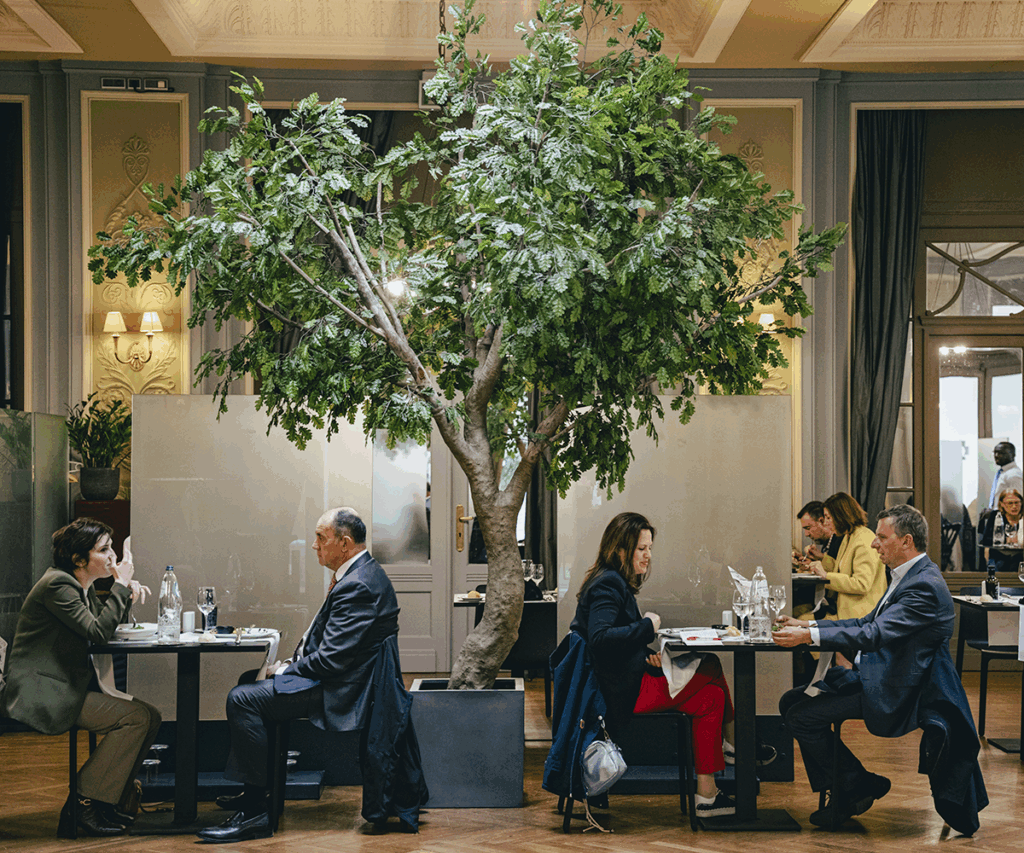 Restaurant People Eating Choux de Bruxelles Residence Palace